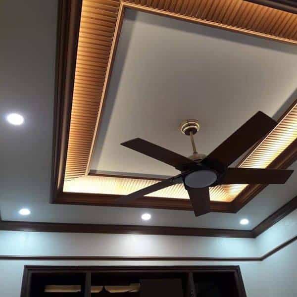 Thi công trần nhựa giả gỗ pvc và 27 mẫu trần nhựa giả gỗ đẹp nhất 2023 mẫu trần nhựa giật cấp lam sóng đẹp sang trọng